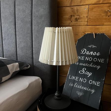 Oparno 38 Apartment Luaran gambar